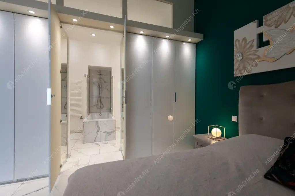 Kiadó albérlet 950000 Ft/hó áron: Budapest, V. kerület  Papnövelde utca. Mérete: 160 nm, 4 szobás | Alberlet.hu - 6603447