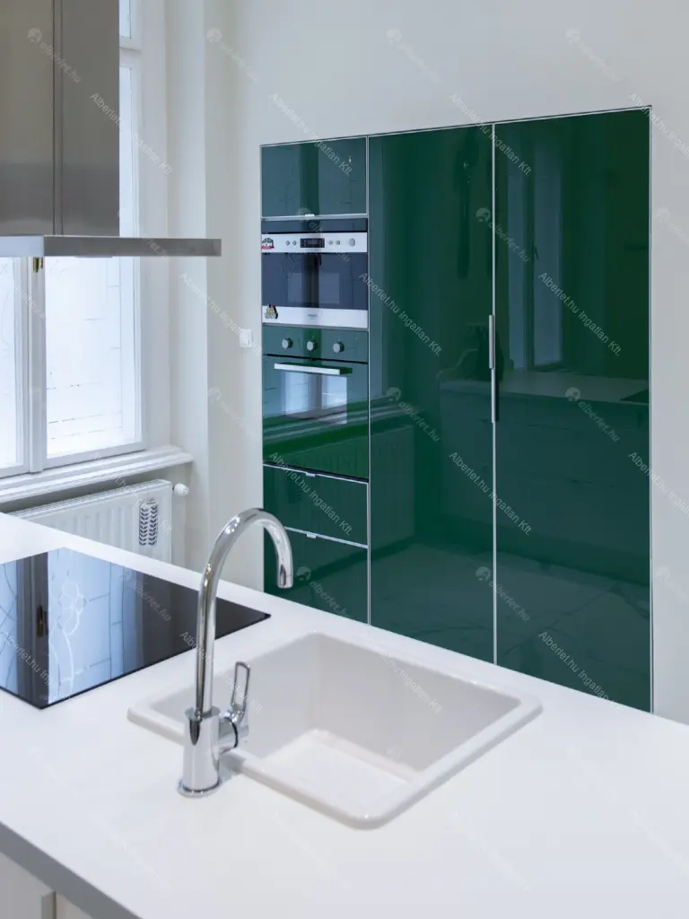 Kiadó albérlet 950000 Ft/hó áron: Budapest, V. kerület  Papnövelde utca. Mérete: 160 nm, 4 szobás | Alberlet.hu - 6655511