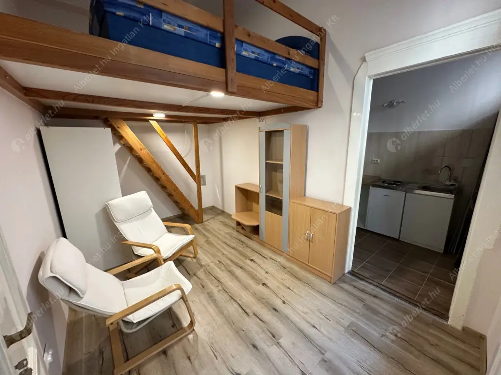 Kiadó albérlet 245000 Ft/hó áron: Budapest, V. kerület  Papnövelde utca. Mérete: 22 nm, 1 szobás | Alberlet.hu - 6601837
