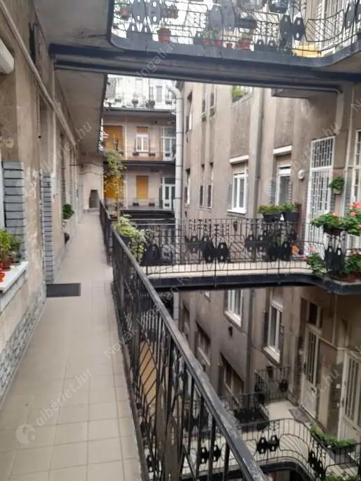 Kiadó albérlet 350000 Ft/hó áron: Budapest, V. kerület  Papnövelde utca. Mérete: 22 nm, 2 szobás | Alberlet.hu - 6558385