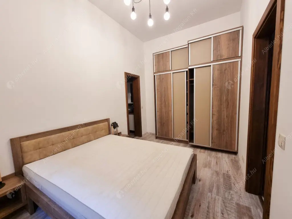 Kiadó albérlet 350000 Ft/hó áron: Budapest, V. kerület  Papnövelde utca. Mérete: 55 nm, 2 szobás | Alberlet.hu - 6556850