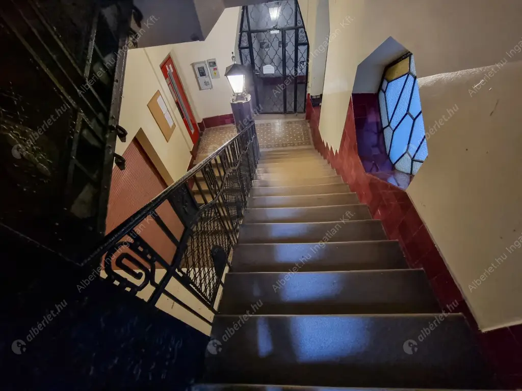 Kiadó albérlet 350000 Ft/hó áron: Budapest, V. kerület  Papnövelde utca. Mérete: 55 nm, 2 szobás | Alberlet.hu - 6588871
