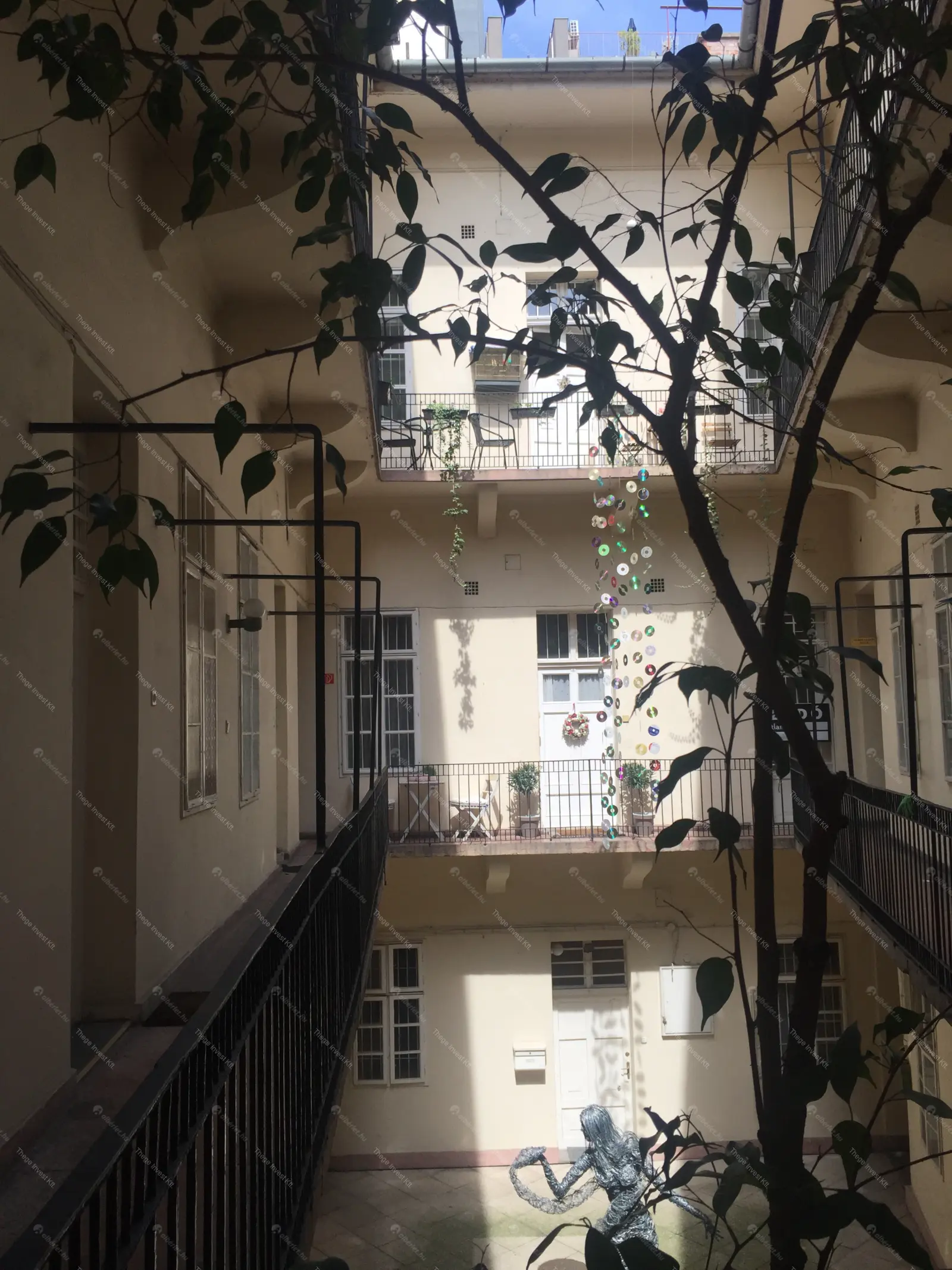 Kiadó albérlet 300000 Ft/hó áron: Budapest, V. kerület  Papnövelde utca. Mérete: 70 nm, 2 szobás | Alberlet.hu - 6691833