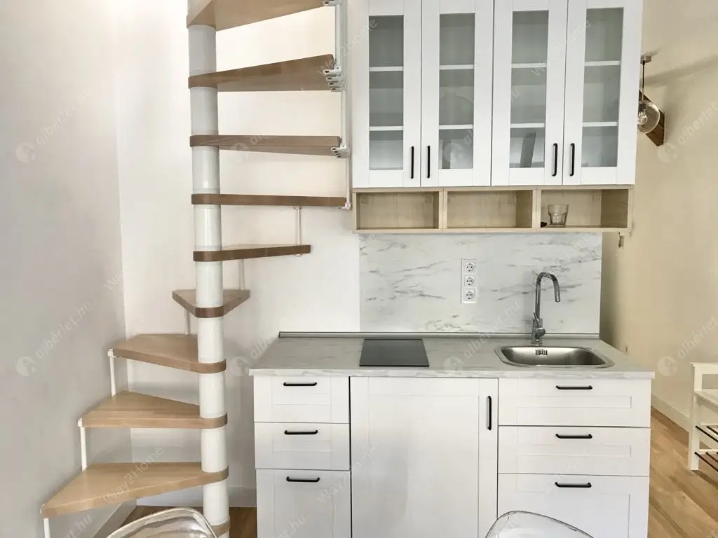 Kiadó albérlet 309000 Ft/hó áron: Budapest, V. kerület  Párizsi utca. Mérete: 43 nm, 1 szobás | Alberlet.hu - 6627727