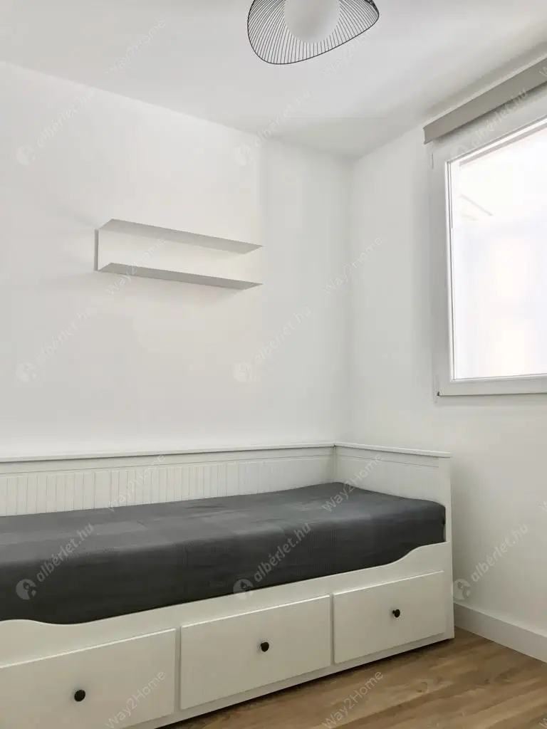 Kiadó albérlet 309000 Ft/hó áron: Budapest, V. kerület  Párizsi utca. Mérete: 43 nm, 1 szobás | Alberlet.hu - 6627733