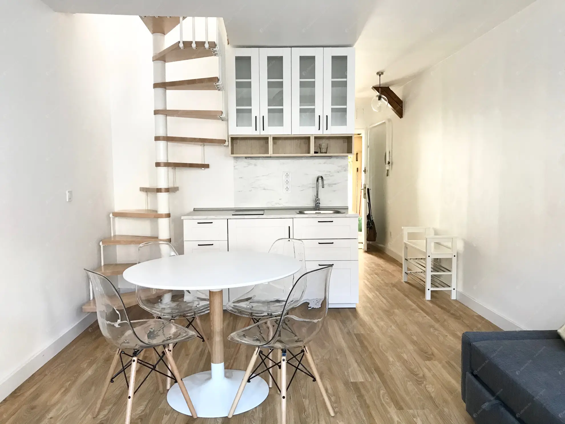 Kiadó albérlet 309000 Ft/hó áron: Budapest, V. kerület  Párizsi utca. Mérete: 43 nm, 1 szobás | Alberlet.hu - 6627743