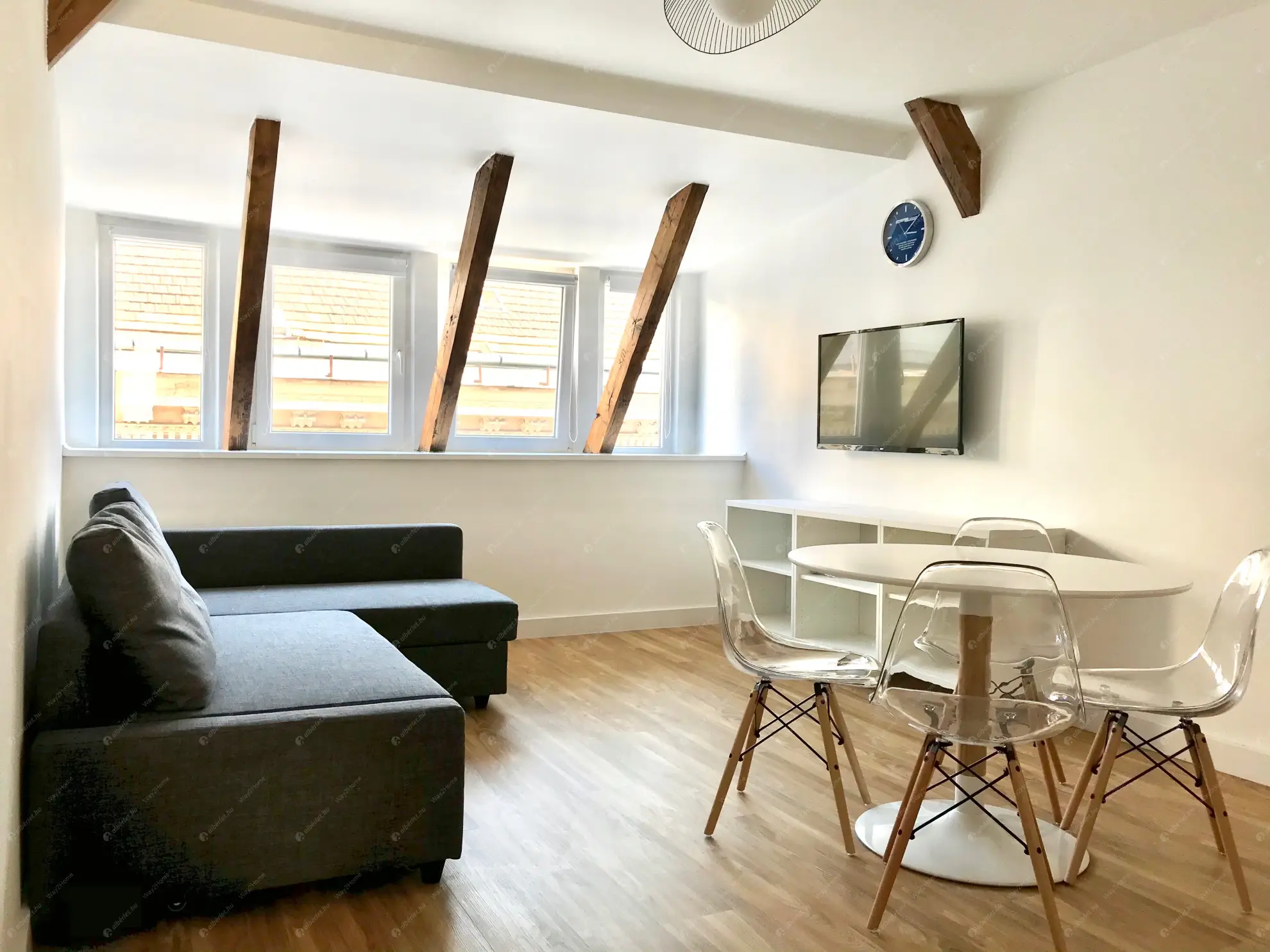 Kiadó albérlet 309000 Ft/hó áron: Budapest, V. kerület  Párizsi utca. Mérete: 43 nm, 1 szobás | Alberlet.hu - 6627744