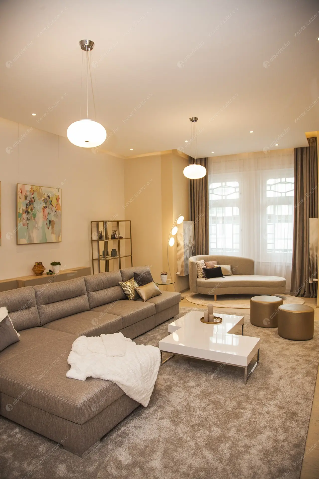 Kiadó albérlet 990000 Ft/hó áron: Budapest, V. kerület  Petőfi Sándor utca. Mérete: 127 nm, 3 szobás | Alberlet.hu - 6374924