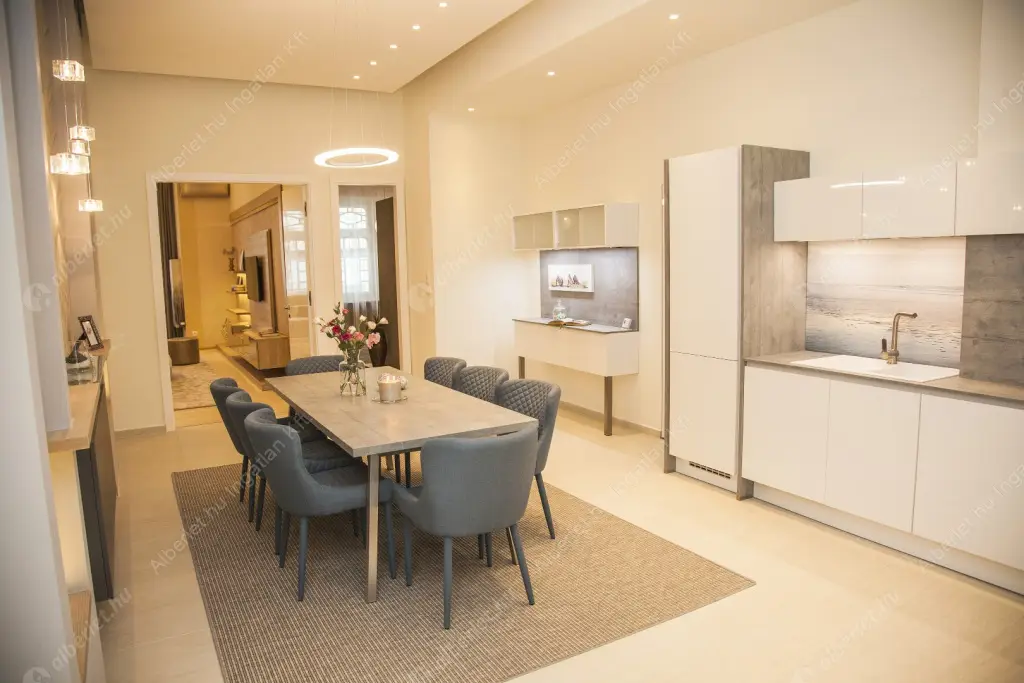 Kiadó albérlet 950000 Ft/hó áron: Budapest, V. kerület  Petőfi Sándor utca. Mérete: 127 nm, 3 szobás | Alberlet.hu - 6517648