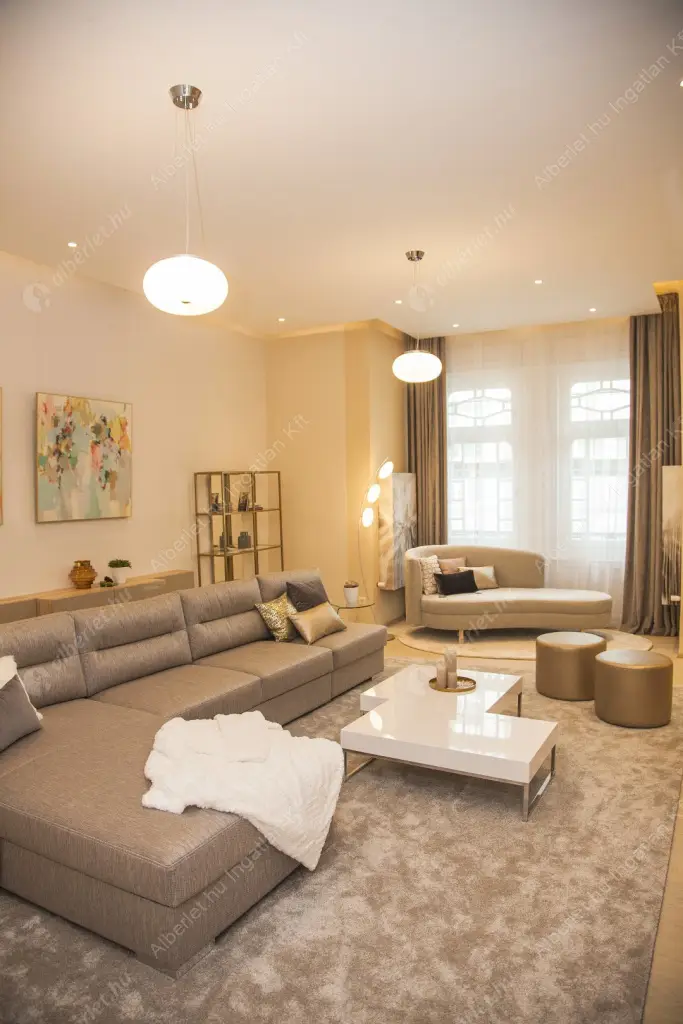 Kiadó albérlet 950000 Ft/hó áron: Budapest, V. kerület  Petőfi Sándor utca. Mérete: 127 nm, 3 szobás | Alberlet.hu - 6517673