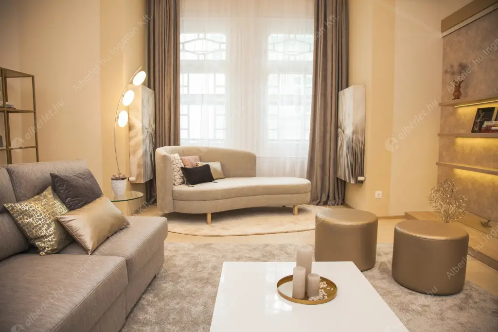 Kiadó albérlet 950000 Ft/hó áron: Budapest, V. kerület  Petőfi Sándor utca. Mérete: 127 nm, 3 szobás | Alberlet.hu - 6617626