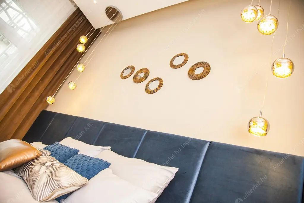 Kiadó albérlet 950000 Ft/hó áron: Budapest, V. kerület  Petőfi Sándor utca. Mérete: 127 nm, 3 szobás | Alberlet.hu - 6617636