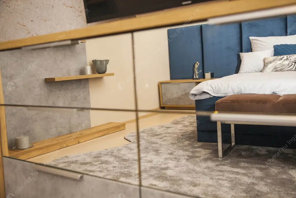 Kiadó albérlet 950000 Ft/hó áron: Budapest, V. kerület  Petőfi Sándor utca. Mérete: 127 nm, 3 szobás | Alberlet.hu - 6617638