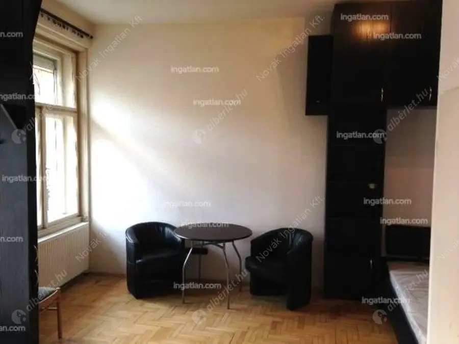Kiadó albérlet 210000 Ft/hó áron: Budapest, V. kerület  Petőfi Sándor utca. Mérete: 32 nm, 1 szobás | Alberlet.hu - 6575428