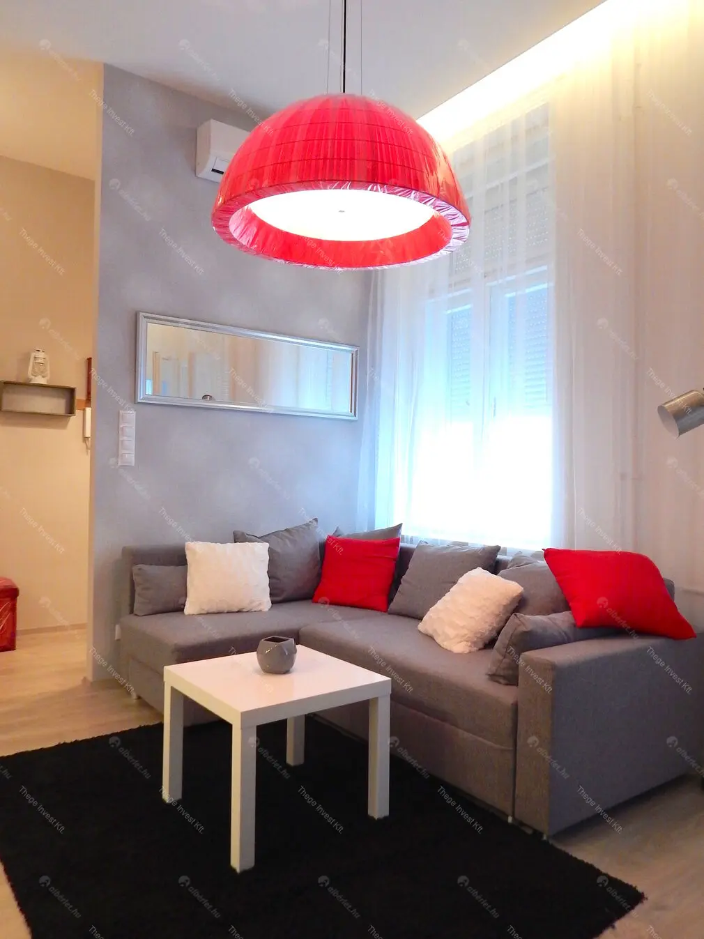 Kiadó albérlet 351000 Ft/hó áron: Budapest, V. kerület  Petőfi Sándor utca. Mérete: 45 nm, 2 szobás | Alberlet.hu - 6701360