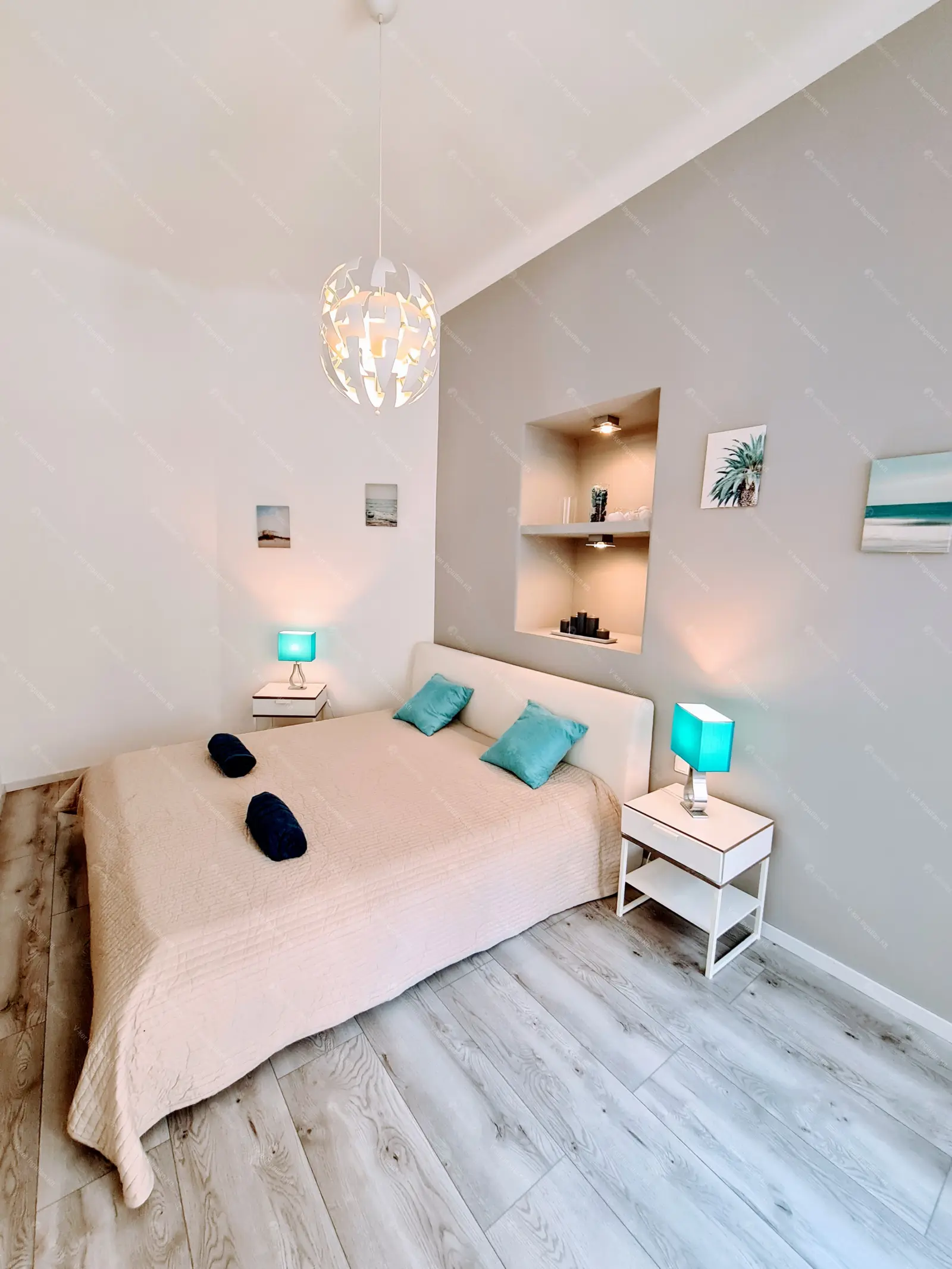 Kiadó albérlet 345000 Ft/hó áron: Budapest, V. kerület  Petőfi Sándor utca. Mérete: 60 nm, 2 szobás | Alberlet.hu - 6707877