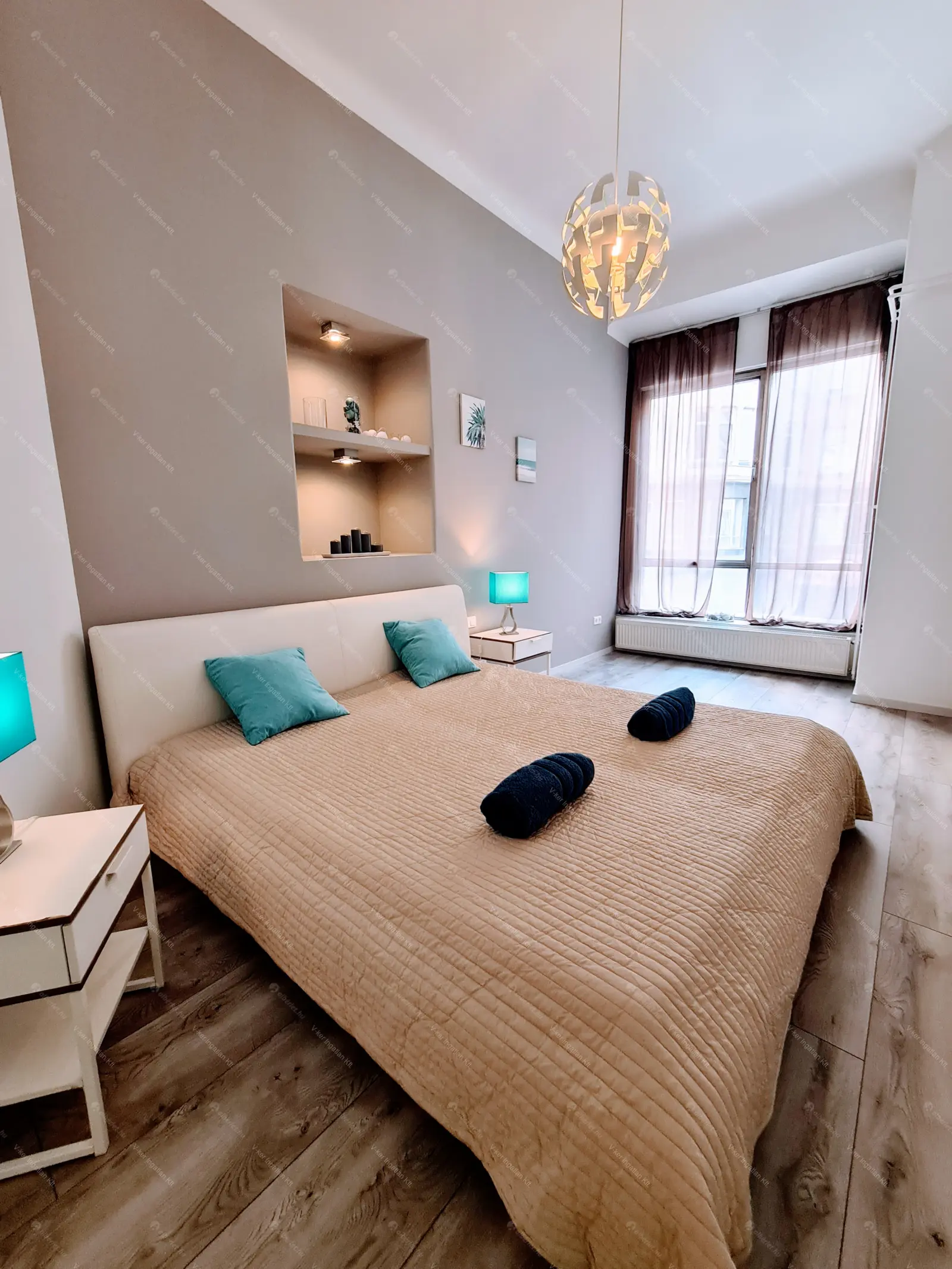 Kiadó albérlet 345000 Ft/hó áron: Budapest, V. kerület  Petőfi Sándor utca. Mérete: 60 nm, 2 szobás | Alberlet.hu - 6707878