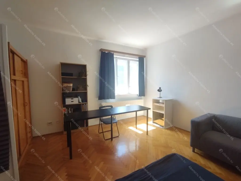 Kiadó albérlet 300000 Ft/hó áron: Budapest, V. kerület  Petőfi Sándor utca. Mérete: 71 nm, 2 szobás | Alberlet.hu - 6836352