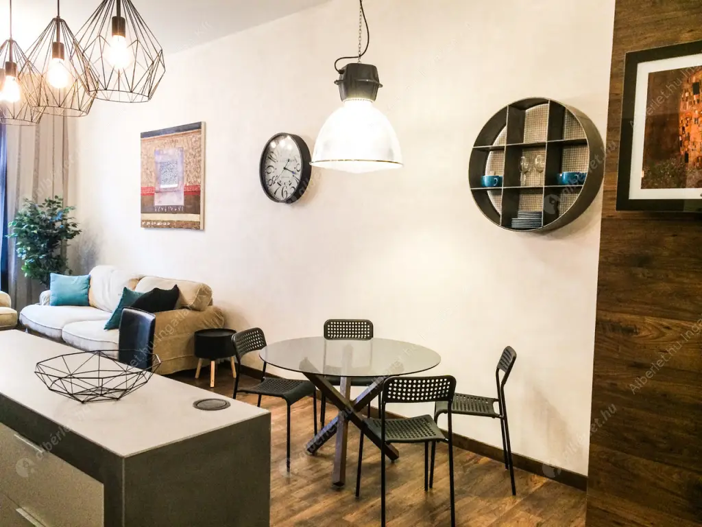 Kiadó albérlet 535000 Ft/hó áron: Budapest, V. kerület  Petőfi Sándor utca. Mérete: 81 nm, 2 szobás | Alberlet.hu - 6558061