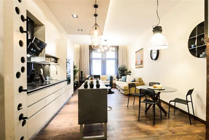 Kiadó albérlet 535000 Ft/hó áron: Budapest, V. kerület  Petőfi Sándor utca. Mérete: 81 nm, 2 szobás | Alberlet.hu - 6558063