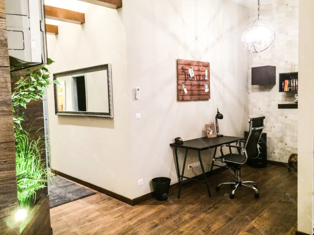 Kiadó albérlet 513000 Ft/hó áron: Budapest, V. kerület  Petőfi Sándor utca. Mérete: 81 nm, 2 szobás | Alberlet.hu - 6681598