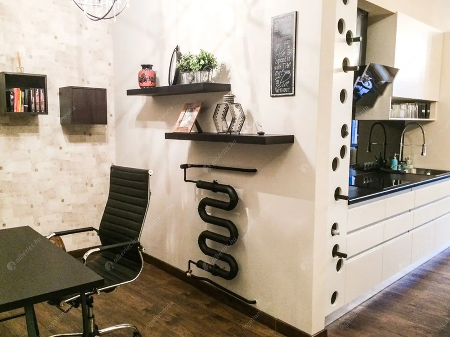 Kiadó albérlet 423000 Ft/hó áron: Budapest, V. kerület  Petőfi Sándor utca. Mérete: 81 nm, 2 szobás | Alberlet.hu - 5853075