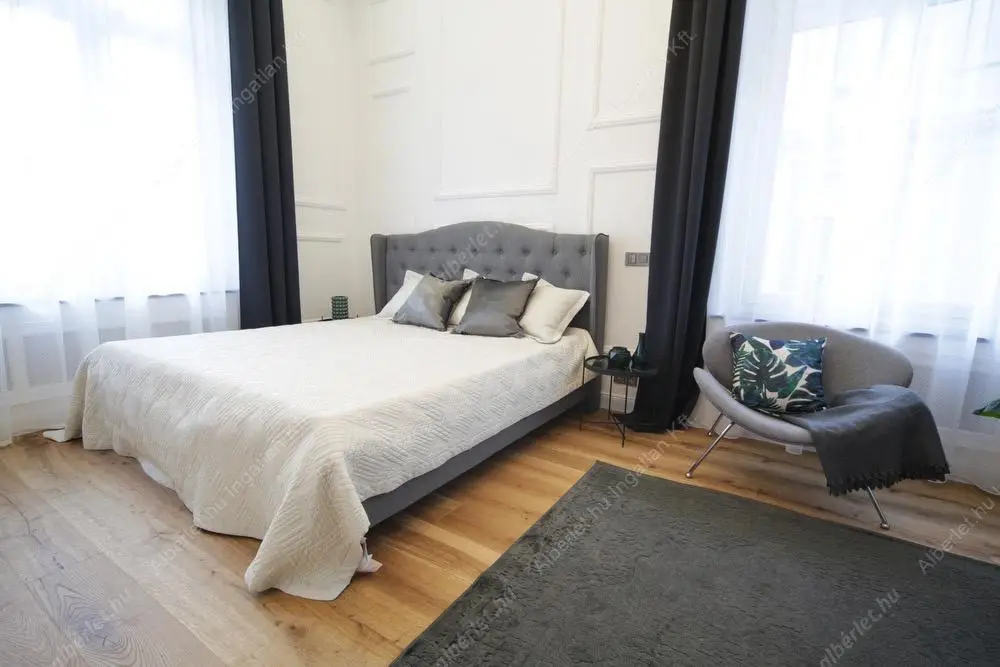 Kiadó albérlet 960000 Ft/hó áron: Budapest, V. kerület  Petőfi Sándor utca. Mérete: 85 nm, 3 szobás | Alberlet.hu - 6518383