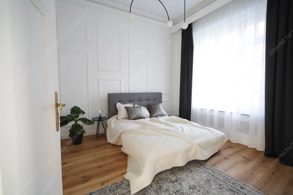 Kiadó albérlet 960000 Ft/hó áron: Budapest, V. kerület  Petőfi Sándor utca. Mérete: 85 nm, 3 szobás | Alberlet.hu - 6518386