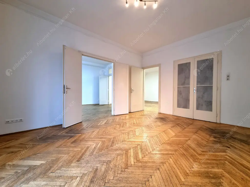 Kiadó albérlet 572000 Ft/hó áron: Budapest, V. kerület  Petőfi tér. Mérete: 113 nm, 3 szobás | Alberlet.hu - 6590401