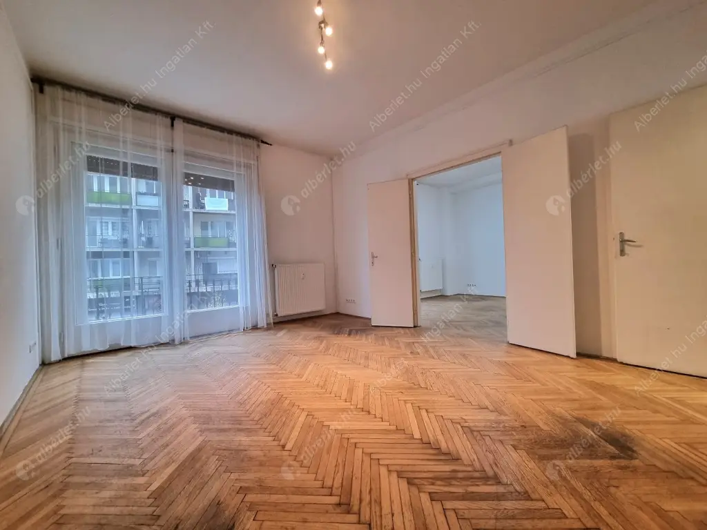 Kiadó albérlet 519000 Ft/hó áron: Budapest, V. kerület  Petőfi tér. Mérete: 113 nm, 3 szobás | Alberlet.hu - 6615143