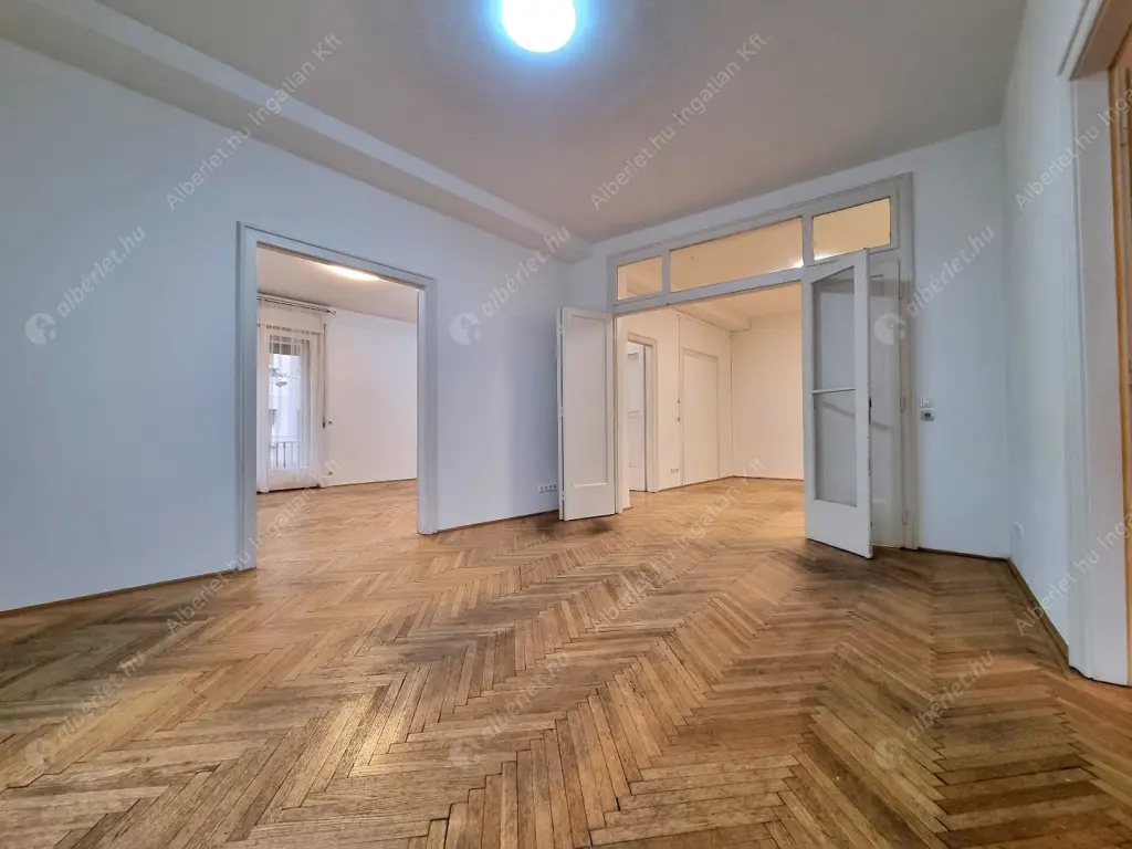 Kiadó albérlet 519000 Ft/hó áron: Budapest, V. kerület  Petőfi tér. Mérete: 113 nm, 3 szobás | Alberlet.hu - 6615144