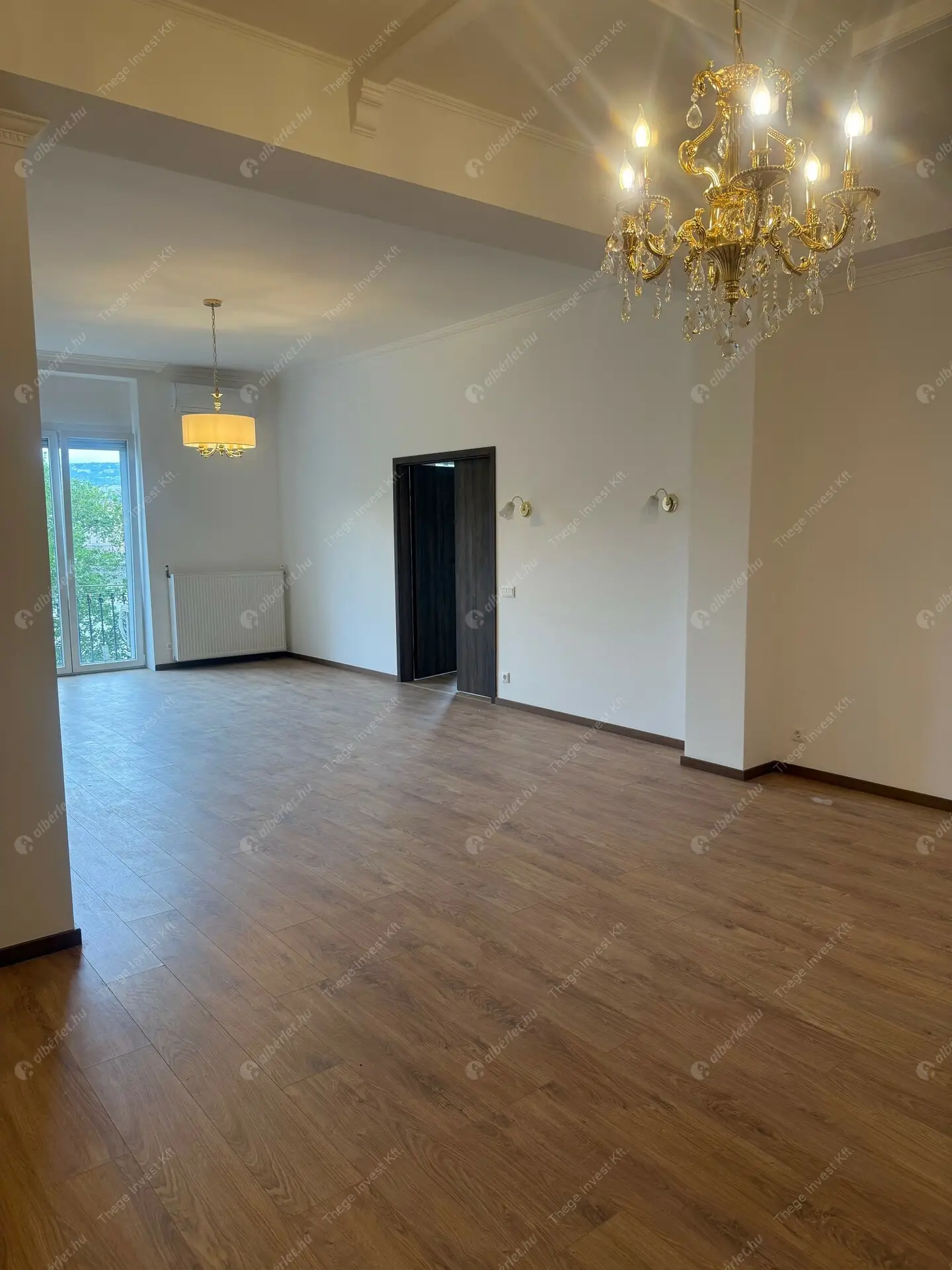 Kiadó albérlet 1600000 Ft/hó áron: Budapest, V. kerület  Petőfi tér. Mérete: 153 nm, 4 szobás | Alberlet.hu - 6498318