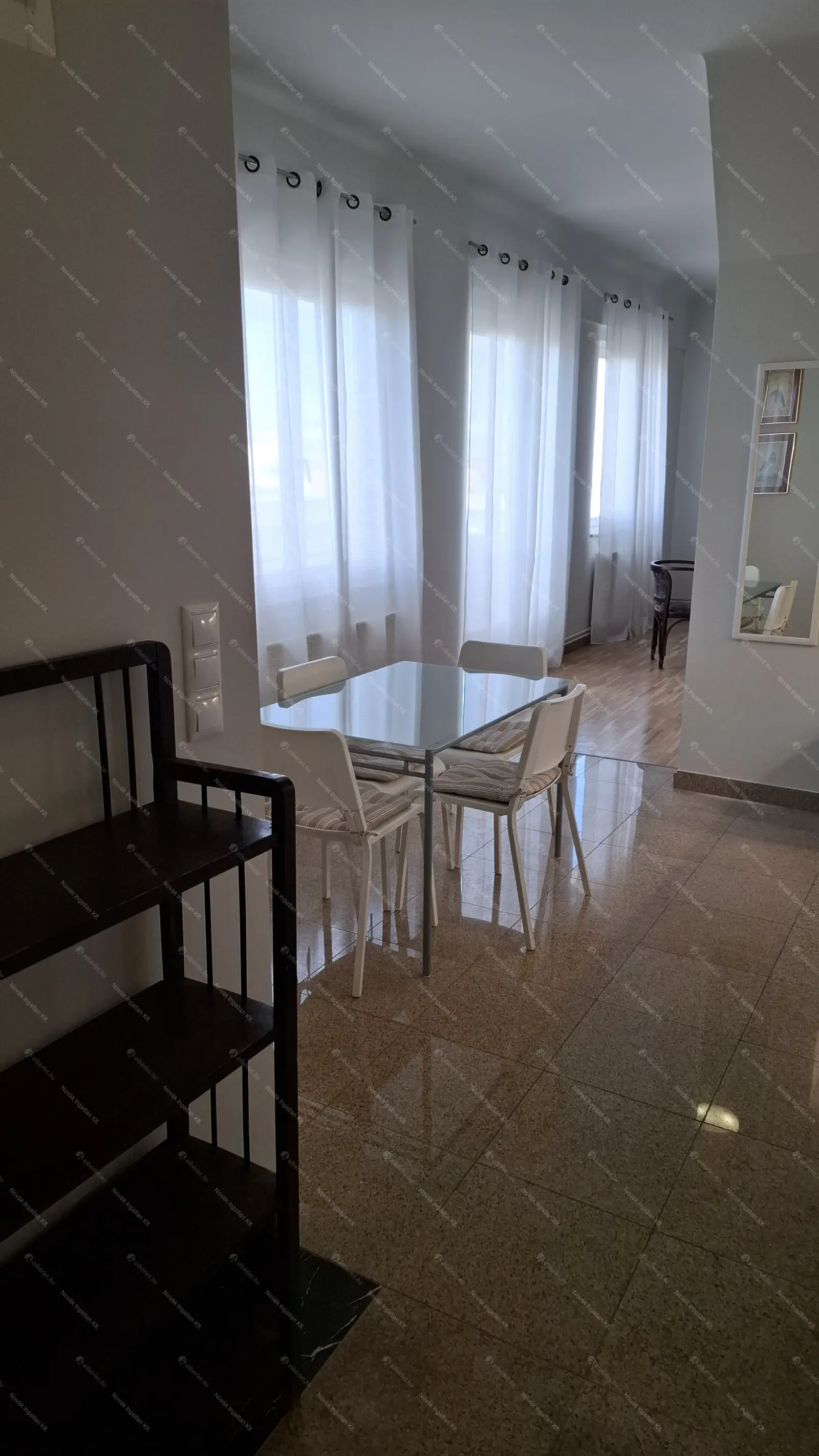 Kiadó albérlet 350000 Ft/hó áron: Budapest, V. kerület  Petőfi tér. Mérete: 32 nm, 2 szobás | Alberlet.hu - 6709872