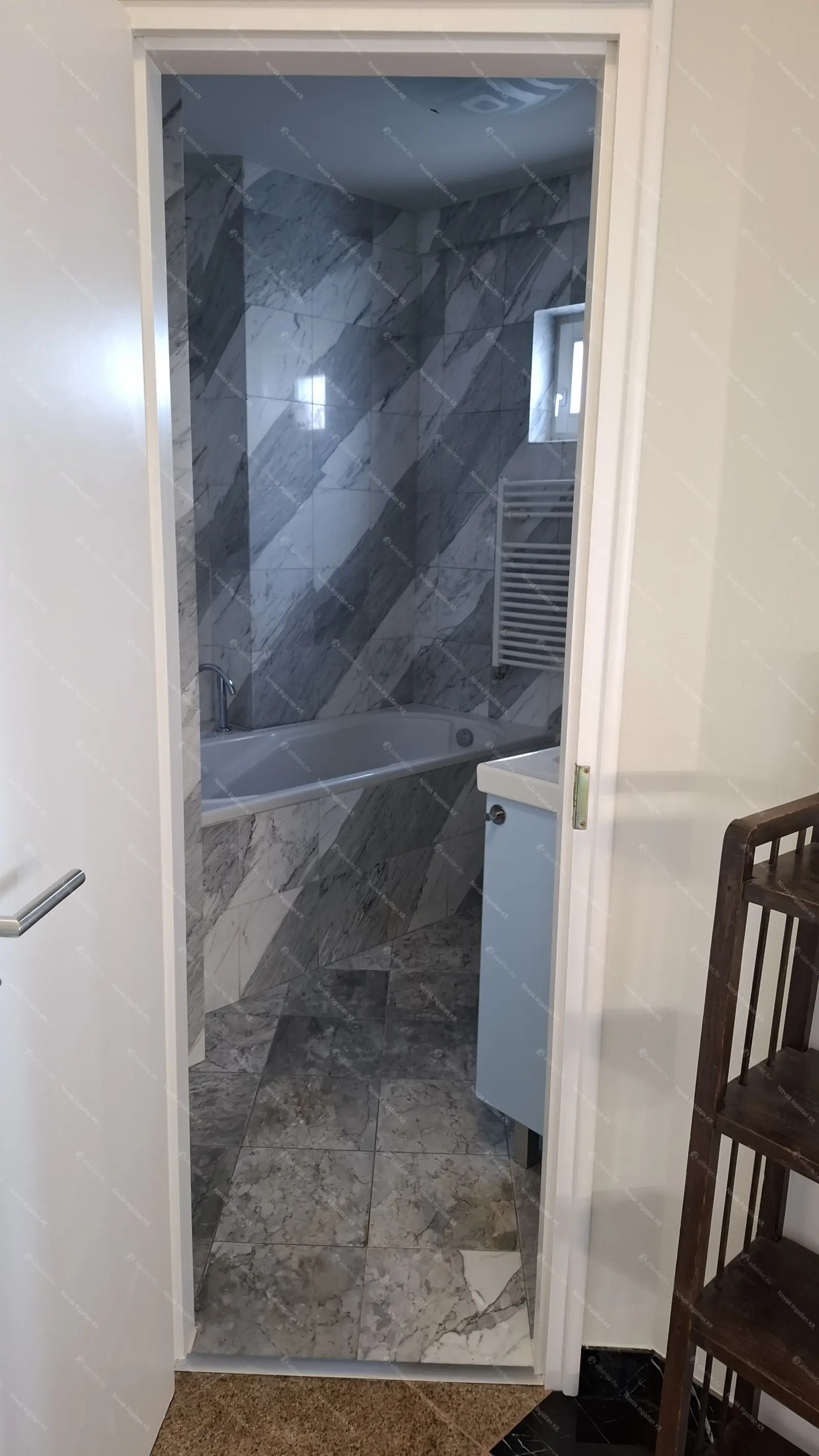 Kiadó albérlet 350000 Ft/hó áron: Budapest, V. kerület  Petőfi tér. Mérete: 32 nm, 2 szobás | Alberlet.hu - 6709882