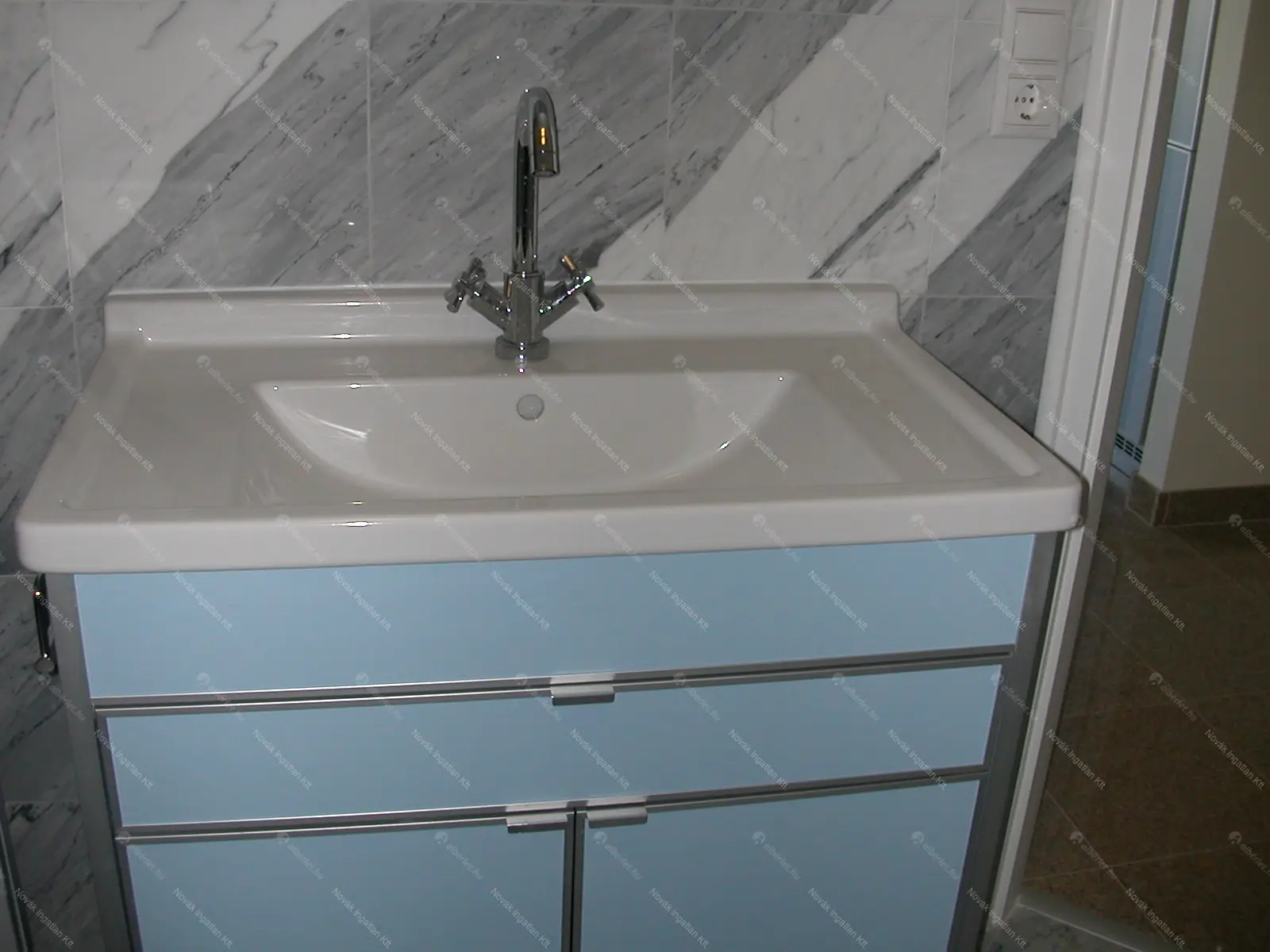 Kiadó albérlet 350000 Ft/hó áron: Budapest, V. kerület  Petőfi tér. Mérete: 32 nm, 2 szobás | Alberlet.hu - 6709884