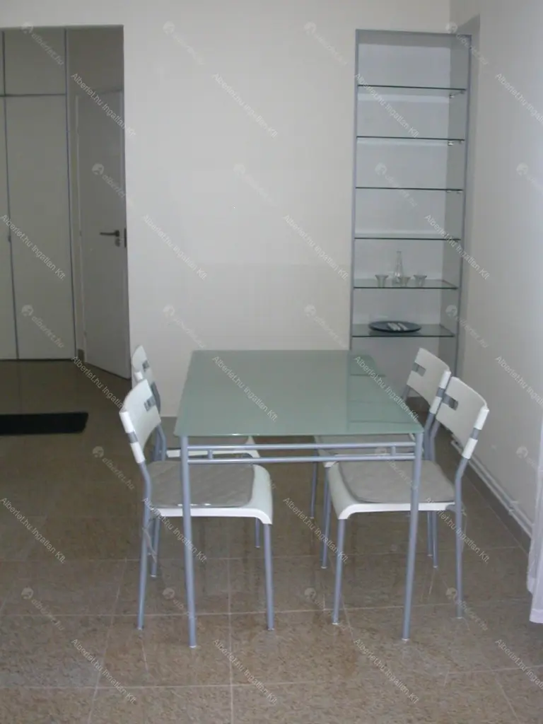 Kiadó albérlet 350000 Ft/hó áron: Budapest, V. kerület  Petőfi tér. Mérete: 52 nm, 2 szobás | Alberlet.hu - 6698622