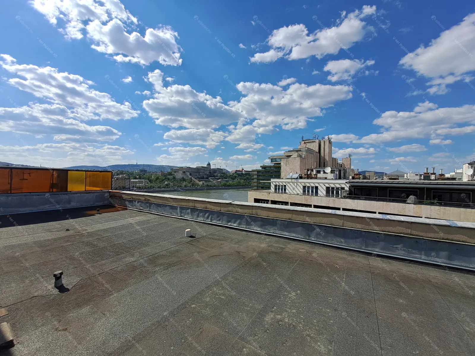 Kiadó albérlet 350000 Ft/hó áron: Budapest, V. kerület  Petőfi tér. Mérete: 52 nm, 2 szobás | Alberlet.hu - 6705126