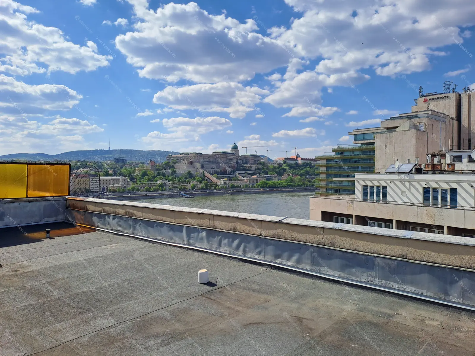 Kiadó albérlet 350000 Ft/hó áron: Budapest, V. kerület  Petőfi tér. Mérete: 52 nm, 2 szobás | Alberlet.hu - 6705128