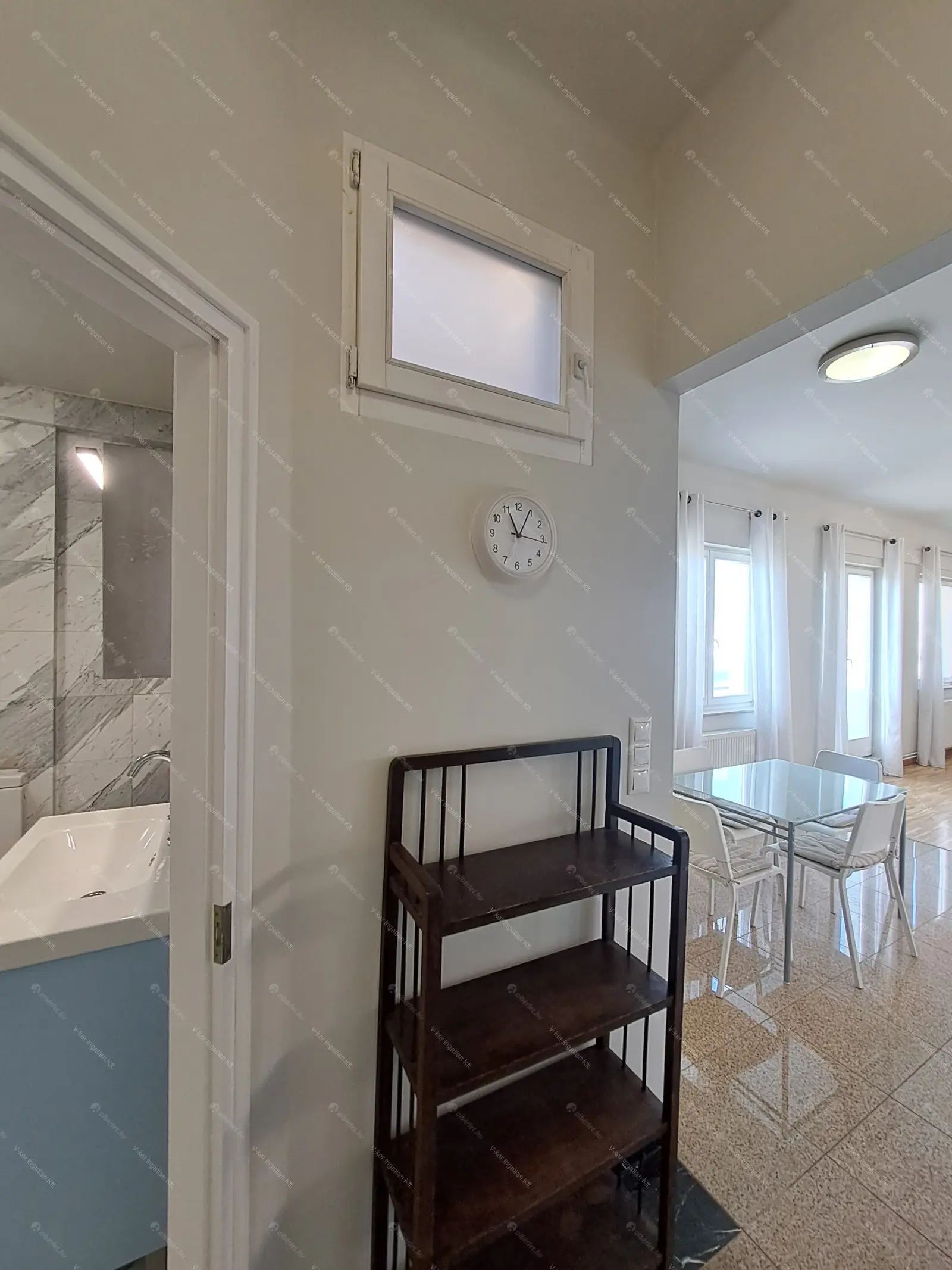 Kiadó albérlet 350000 Ft/hó áron: Budapest, V. kerület  Petőfi tér. Mérete: 52 nm, 2 szobás | Alberlet.hu - 6705146