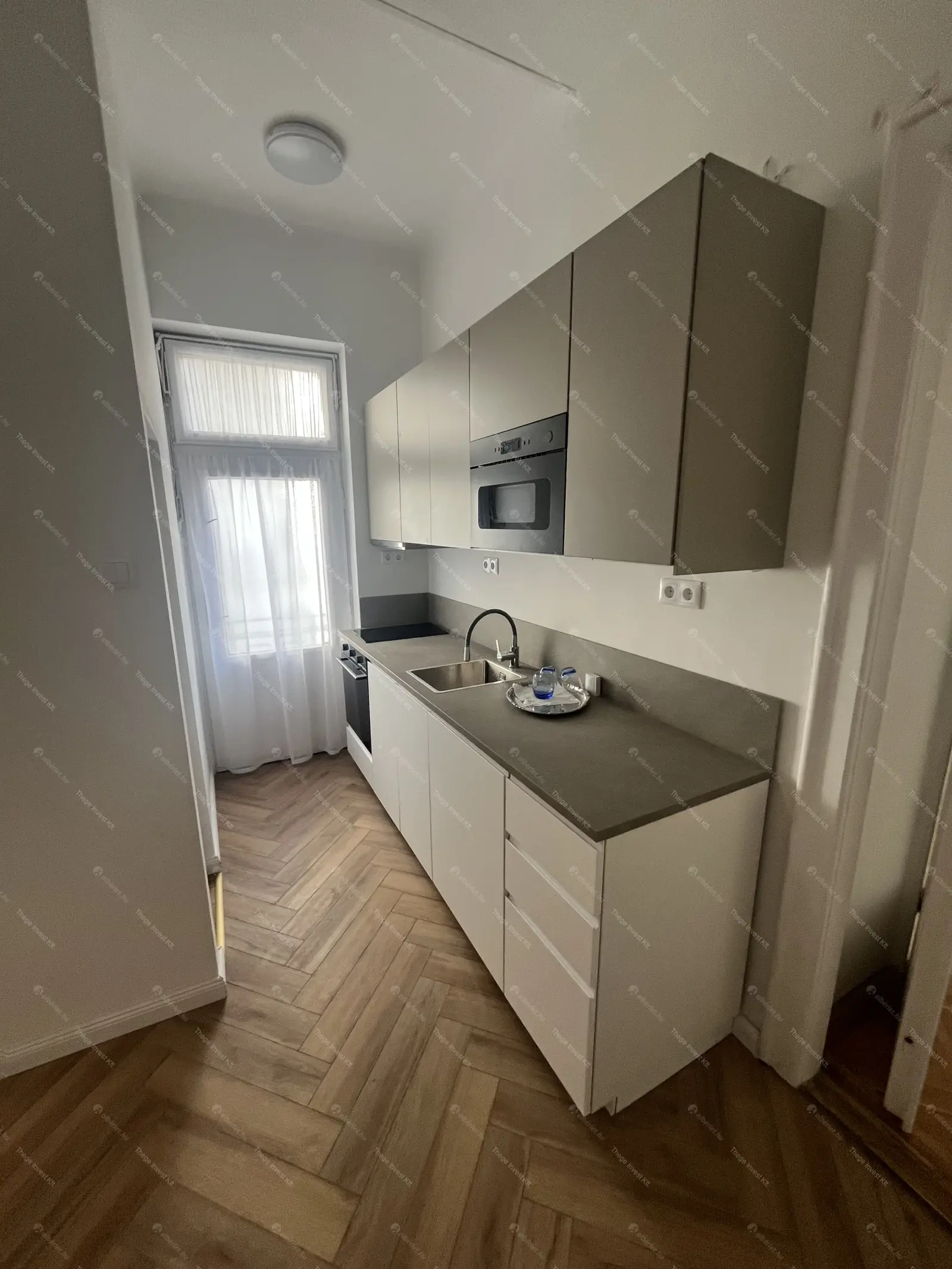 Kiadó albérlet 450000 Ft/hó áron: Budapest, V. kerület  Petőfi tér. Mérete: 78 nm, 3 szobás | Alberlet.hu - 6688320