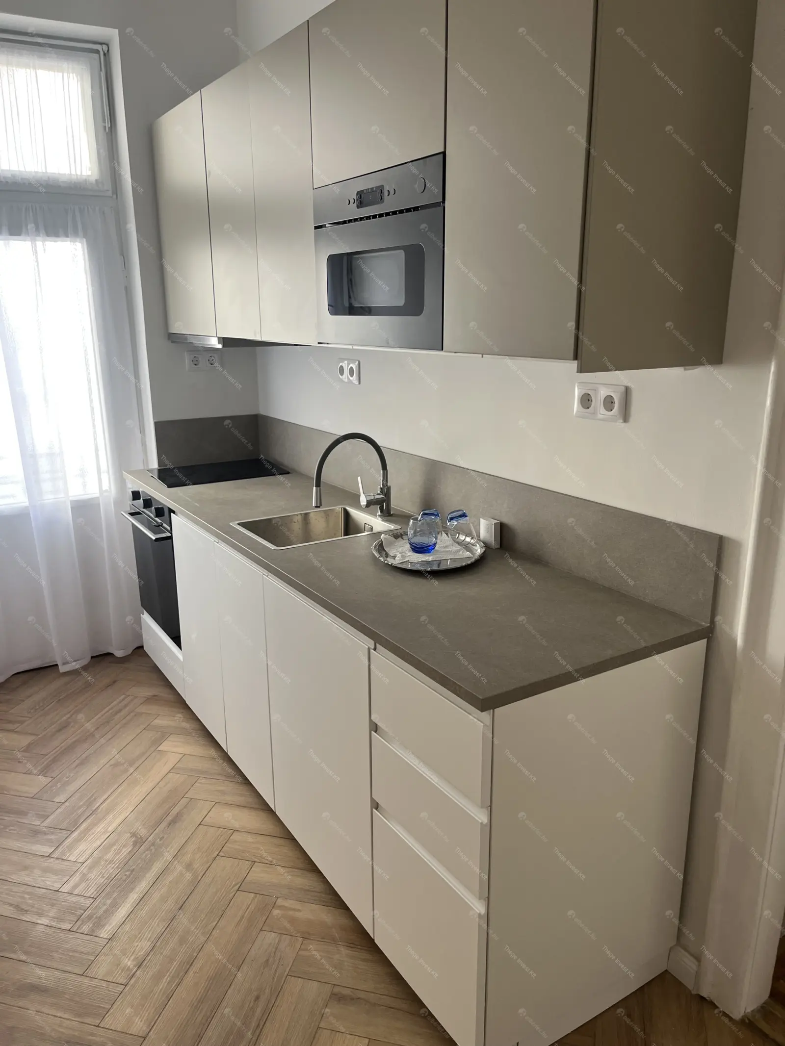 Kiadó albérlet 450000 Ft/hó áron: Budapest, V. kerület  Petőfi tér. Mérete: 78 nm, 3 szobás | Alberlet.hu - 6688321