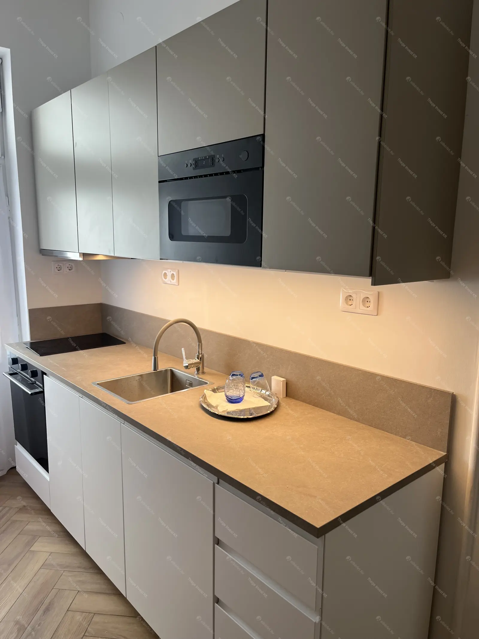 Kiadó albérlet 450000 Ft/hó áron: Budapest, V. kerület  Petőfi tér. Mérete: 78 nm, 3 szobás | Alberlet.hu - 6688323