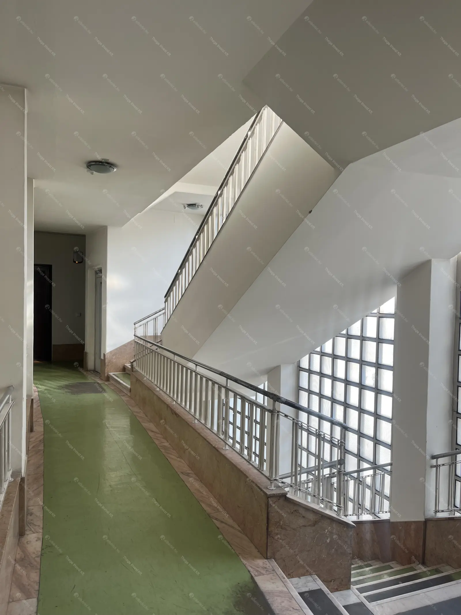 Kiadó albérlet 450000 Ft/hó áron: Budapest, V. kerület  Petőfi tér. Mérete: 78 nm, 3 szobás | Alberlet.hu - 6688327