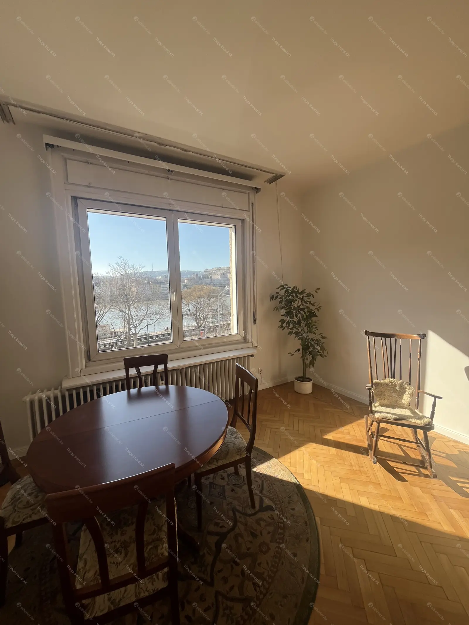 Kiadó albérlet 450000 Ft/hó áron: Budapest, V. kerület  Petőfi tér. Mérete: 78 nm, 3 szobás | Alberlet.hu - 6688329