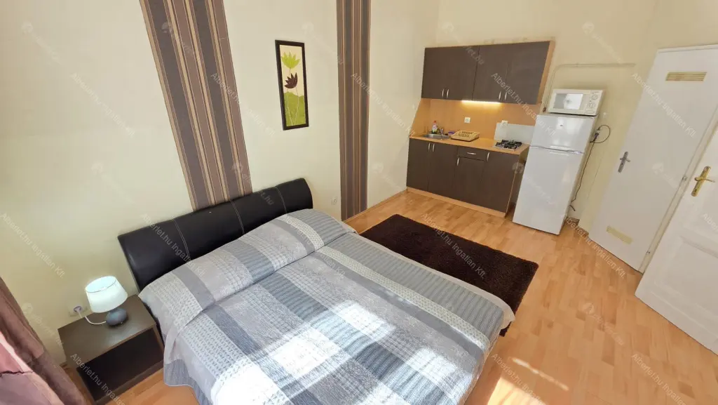 Kiadó albérlet 230000 Ft/hó áron: Budapest, V. kerület  Pilvax köz. Mérete: 45 nm, 2 szobás | Alberlet.hu - 6703785