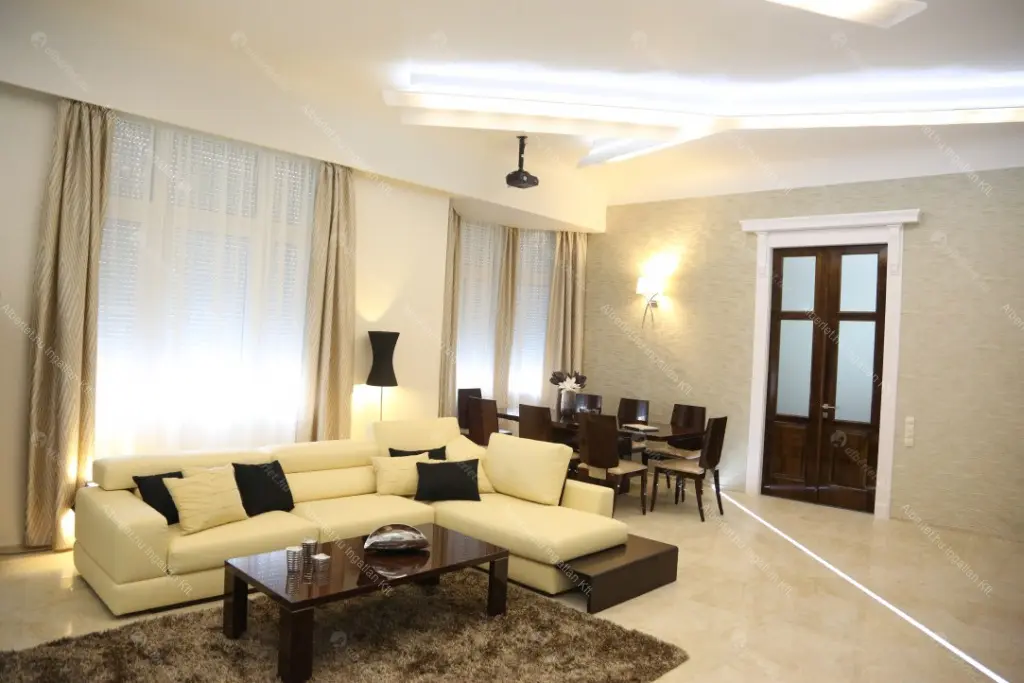 Kiadó albérlet 970000 Ft/hó áron: Budapest, V. kerület  Régi posta utca. Mérete: 170 nm, 3 szobás | Alberlet.hu - 6686977