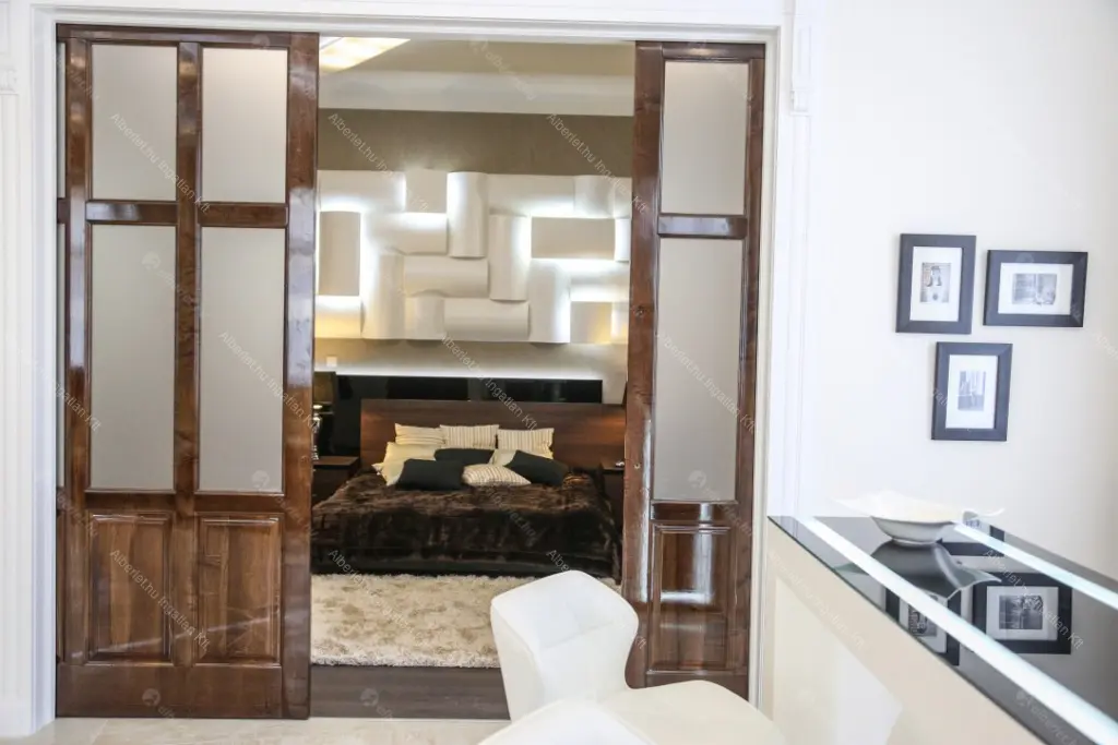 Kiadó albérlet 970000 Ft/hó áron: Budapest, V. kerület  Régi posta utca. Mérete: 170 nm, 3 szobás | Alberlet.hu - 6686986