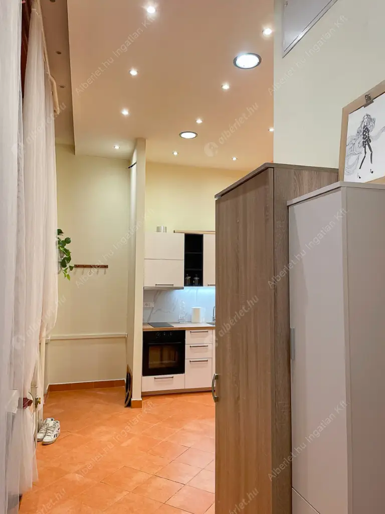 Kiadó albérlet 249000 Ft/hó áron: Budapest, V. kerület  Régi posta utca. Mérete: 40 nm, 1 szobás | Alberlet.hu - 6618002