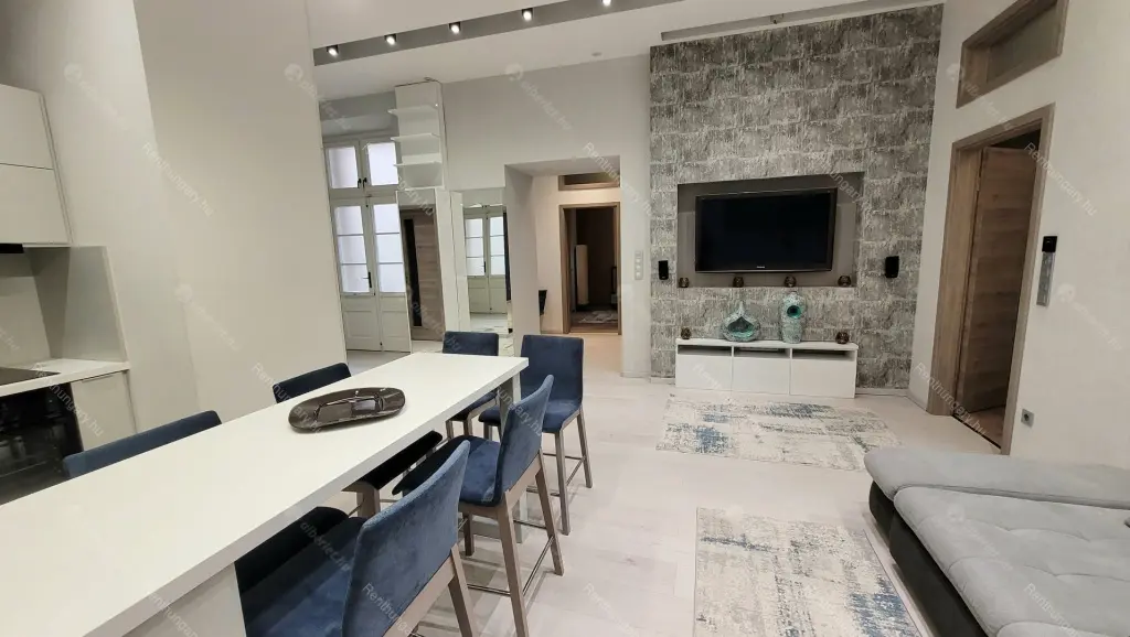 Kiadó albérlet 530000 Ft/hó áron: Budapest, V. kerület  Régi posta utca. Mérete: 73 nm, 3 szobás | Alberlet.hu - 6668152