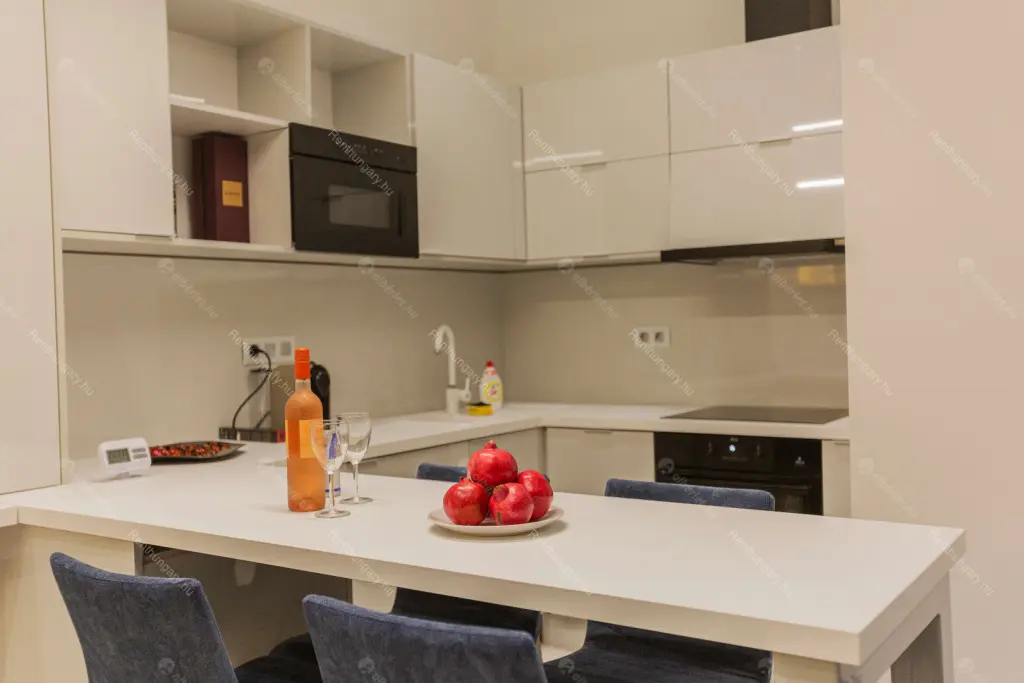 Kiadó albérlet 530000 Ft/hó áron: Budapest, V. kerület  Régi posta utca. Mérete: 73 nm, 3 szobás | Alberlet.hu - 6668156